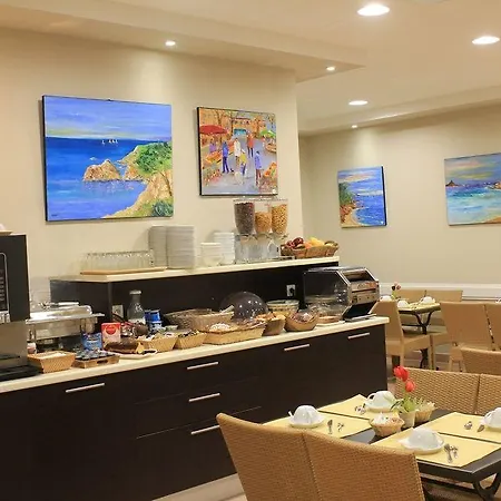 Fesch & Otel 3*