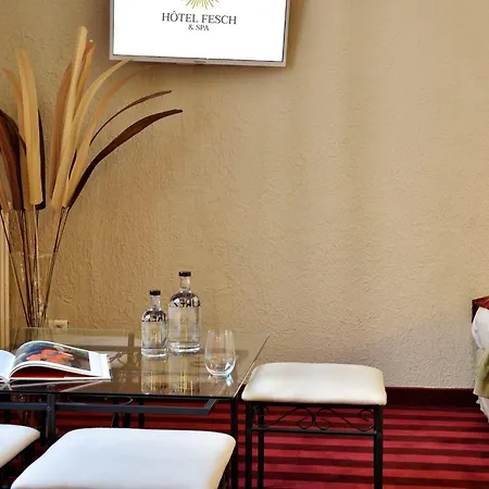 Otel Fesch & 3*
