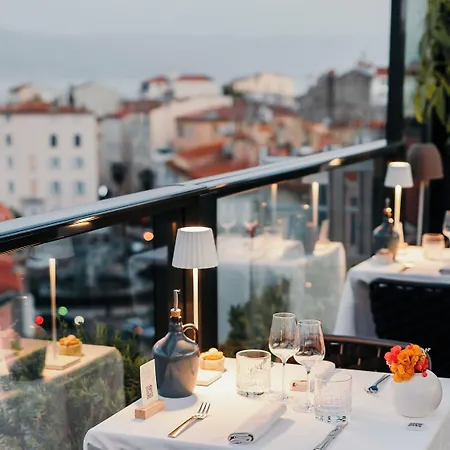 Fesch & 3* Ajaccio (Corsica)