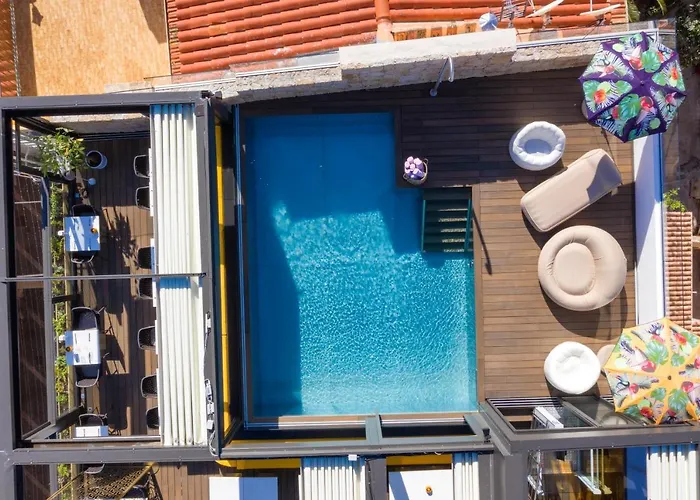 ホテル Fesch & 3*