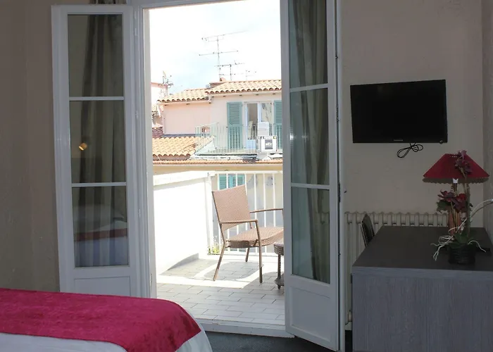 Fesch & 3* アジャクシオ